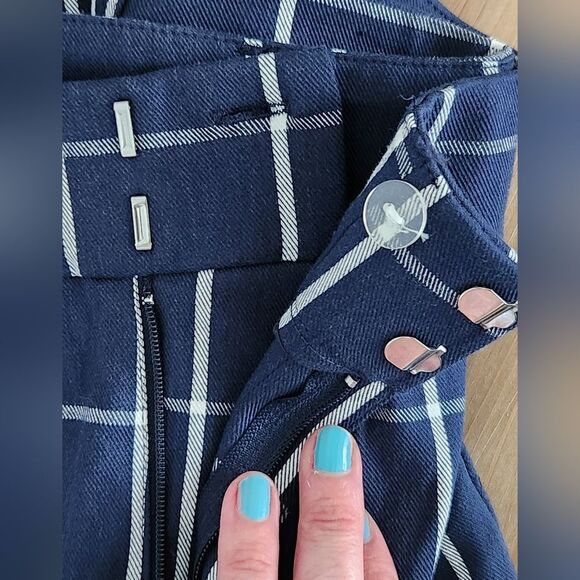 Time And Tru Stretch Plaid Capri Pants - Picture 7 of 12